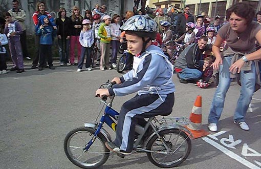 Bicikličokoromobilijada 2009 Bicikličokoromobilijada 2009