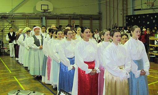 Narodi nam se Kralj Nebeski Narodi nam se Kralj Nebeski