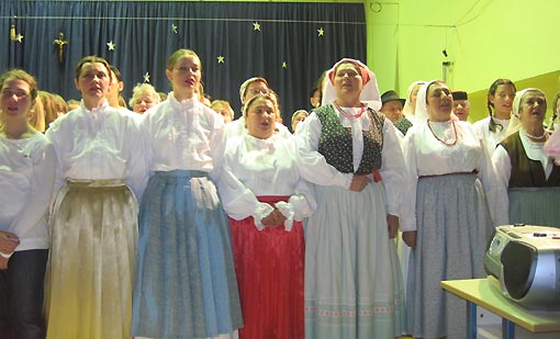 Narodi nam se Kralj Nebeski Narodi nam se Kralj Nebeski