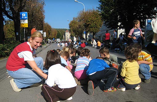 Oslikavanje pločnika i kolnika