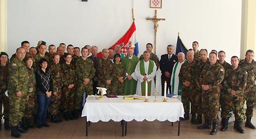 U službu uveden vojni kapelan fra Marijan Jelušić U službu uveden vojni kapelan fra Marijan Jelušić