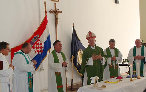 U službu uveden vojni kapelan fra Marijan Jelušić U službu uveden vojni kapelan fra Marijan Jelušić
