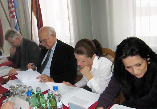 Odluke i zaključci 5. sjednice Gradskog vijeća Grada Ogulina održane 18. prosinca 2009. Odluke i zaključci 5. sjednice Gradskog vijeća Grada Ogulina održane 18. prosinca 2009.