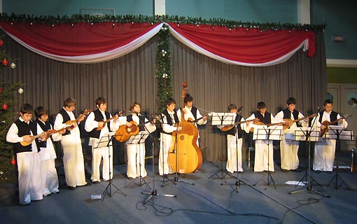 Božić bijeli začaran, radostan i svet - KUD Klek 2009