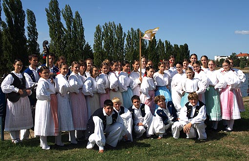 KUD "Klek" na 44. Vinkovačkim jesenima 2009 KUD "Klek" na 44. Vinkovačkim jesenima 2009