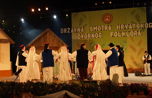 KUD "Klek" na 44. Vinkovačkim jesenima 2009 KUD "Klek" na 44. Vinkovačkim jesenima 2009