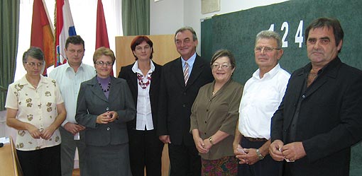 Nagrađeni zaposlenici Obrtničke i tehničke škole Ogulin 124 godine strukovnog školstva u Ogulinu