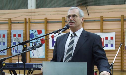 Predizborni skup predsjedničkog kandidata HDZ-a dr. Andrije Hebranga Predizborni skup predsjedničkog kandidata HDZ-a dr. Andrije Hebranga