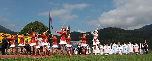 Natjecanje su uveličale mažoretkinje DND Ogulin i KUD "Klek" Ogulin Natjecanje su uveličale mažoretkinje DND Ogulin i KUD "Klek" Ogulin