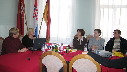 Tribina "Neovisno življenje" - Ogulin. 18.11.2009. Tribina "Neovisno življenje" - Ogulin. 18.11.2009.