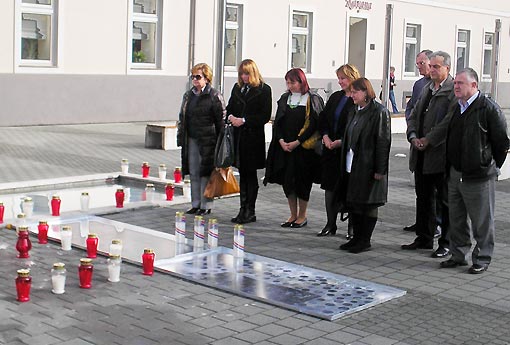 Učenički dom Ogulin - i u mom gradu Vukovar svijetli Dan sjećanja na tragediju Vukovara