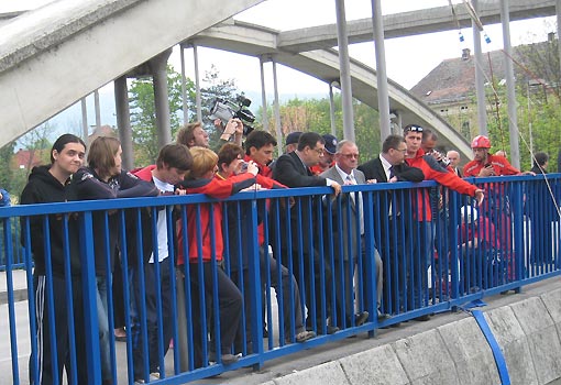 ministar-turizma-u-ogulinu-potpisao-ugovor-s-hgss-om-o-sufinanciranju