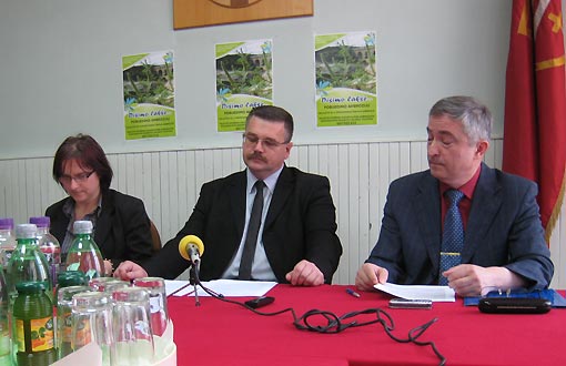 Mr. sc. Milanković i dogradonačelnik dr. Kubelka, upoznali medije o štetnosti ambrozije Mr. sc. Milanković i dogradonačelnik dr. Kubelka, upoznali medije o štetnosti ambrozije
