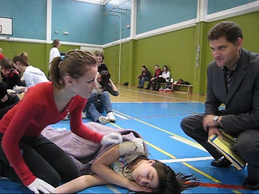 Školsko gradsko natjecanje mladeži Crvenog križa Školsko gradsko natjecanje mladeži Crvenog križa