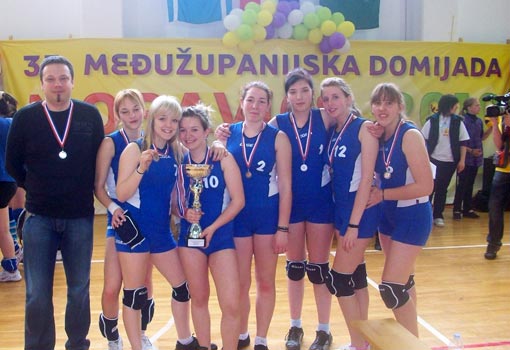 Učenici Učeničkog doma Ogulin odlični na 35. Međužupanijskoj domijadi u Vrbovskom Učenici Učeničkog doma Ogulin odlični na 35. Međužupanijskoj domijadi u Vrbovskom