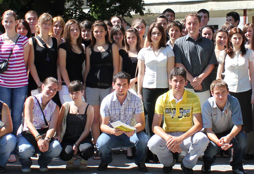 Ogulinski budući studenti dobili svjedodžbe i potvrde o položenim   ispitima državne mature