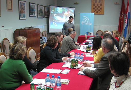 Centar za civilne inicijative – provođenje programa E-misija u Ogulinu Centar za civilne inicijative – provođenje programa E-misija u Ogulinu