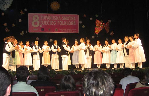 KUD "Klek" na 6. Županijskoj smotri dječjeg folklora u Karlovcu KUD "Klek" na 6. Županijskoj smotri dječjeg folklora u Karlovcu