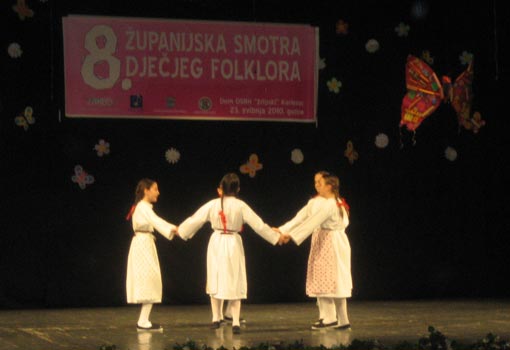 KUD "Klek" na 6. Županijskoj smotri dječjeg folklora u Karlovcu KUD "Klek" na 6. Županijskoj smotri dječjeg folklora u Karlovcu