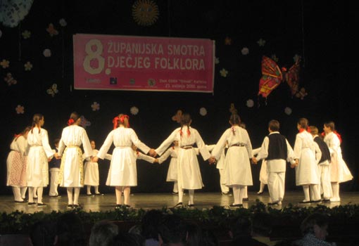 KUD "Klek" na 6. Županijskoj smotri dječjeg folklora u Karlovcu KUD "Klek" na 6. Županijskoj smotri dječjeg folklora u Karlovcu