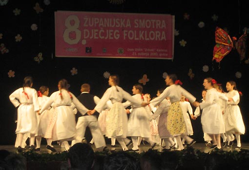 KUD "Klek" na 6. Županijskoj smotri dječjeg folklora u Karlovcu KUD "Klek" na 6. Županijskoj smotri dječjeg folklora u Karlovcu