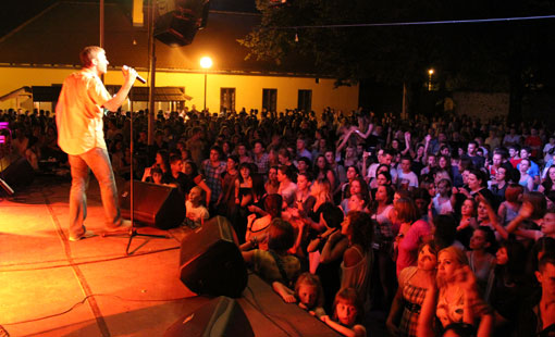 Giuliano održao 
koncert u Ogulinu