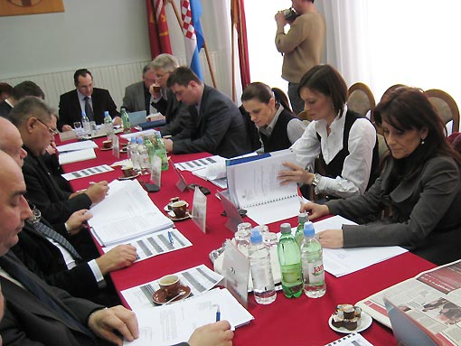 Odluke i zaključci 6. sjednice Gradskog vijeća Grada Ogulina održane 11. ožujka 2010. Odluke i zaključci 6. sjednice Gradskog vijeća Grada Ogulina održane 11. ožujka 2010.