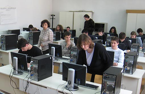 Županijsko natjecanje iz informatike - Ogulin 2010 Županijsko natjecanje iz informatike - Ogulin 2010