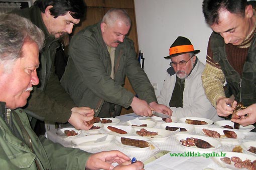 Četvrto natjecanje u izradi lovačkih kobasica 