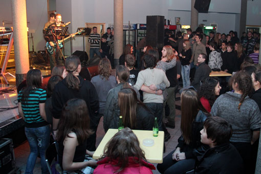 Humanitarni koncert ogulinskih bendova 