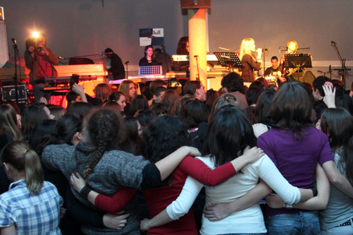 Humanitarni koncert ogulinskih bendova 