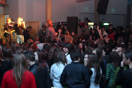 Humanitarni koncert ogulinskih bendova 