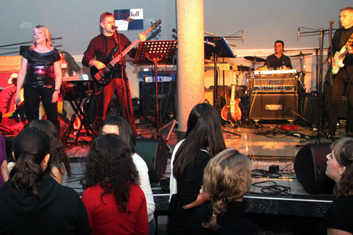 Humanitarni koncert ogulinskih bendova 