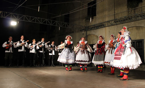 Koncert KUD-a  "Klek" na  zatvaranju Petih  Frankopanskih ljetnih večeri