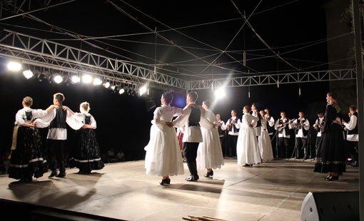 Koncert KUD-a 
"Klek" na  zatvaranju Petih  Frankopanskih ljetnih večeri