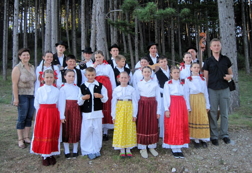 KUD „Tounjčica“ u Općini Muć KUD „Tounjčica“ u Općini Muć