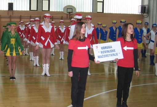 4.
regionalno prvenstvo zapadne i južne Hrvatske u mažoret plesu 4.
regionalno prvenstvo zapadne i južne Hrvatske u mažoret plesu
