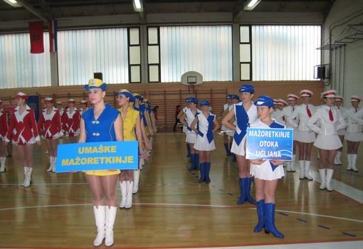 4.
regionalno prvenstvo zapadne i južne Hrvatske u mažoret plesu 4.
regionalno prvenstvo zapadne i južne Hrvatske u mažoret plesu