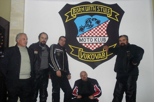 Ogulinski motoristi sudjelovali u odavanju počasti žrtvama  Domovinskog rata