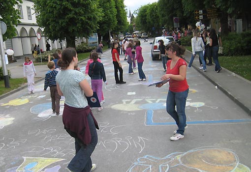 Oslikavanje kolnika u centru grada 