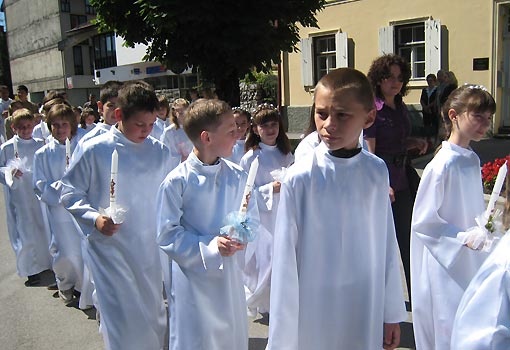 Slavlje Prve svete  Pričesti, Ogulin, 6.6.2010.
