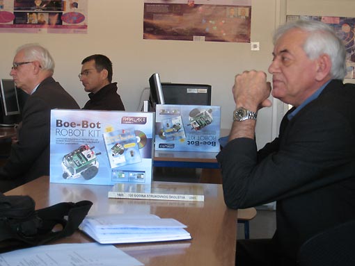Seminar praktične robotike za nastavu u elektrotehničkim predmetima Seminar praktične robotike za nastavu u elektrotehničkim predmetima