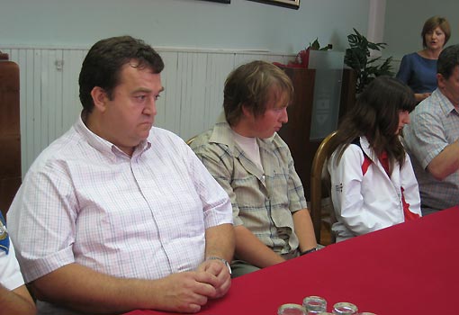 Prijem uspješnih ogulinskih sportaša kod gradonačelnika
Nikole Magdića Prijem uspješnih ogulinskih sportaša kod gradonačelnika Nikole
Magdića
