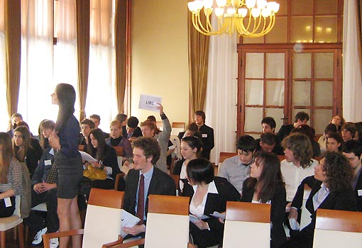 Učenici ogulinske Gimnazije postali zastupnici Europskog parlamenta mladih Učenici ogulinske Gimnazije postali zastupnici Europskog parlamenta mladih