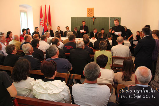 Osnovano novo    Dobrotvorno podupirajuće društvo