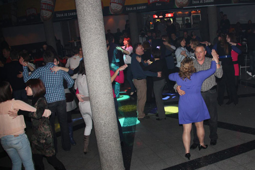 Humanitarni koncert "Tamburaška večer" skupio sredstva za  pomoć u liječenju troje Ogulinaca
