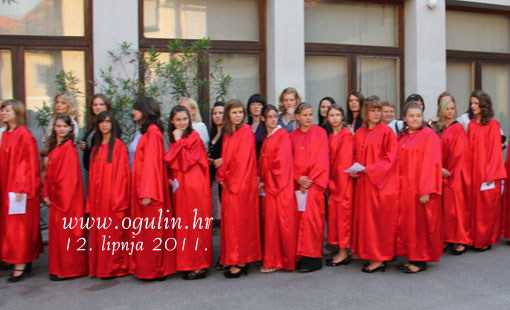 Slavlje sv. Krizme za 91  krizmanika župe Sv. Križa, Ogulin