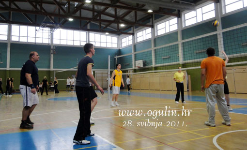 "Odbojka je cool!" - održan 4. turnir u odbojci za rekreativce 