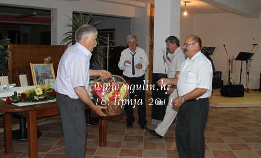 20 godina Pčelarskog      društva Ogulin