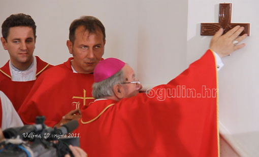 Ogulinci na posveti Crkve hrvatskih mučenika na Udbini